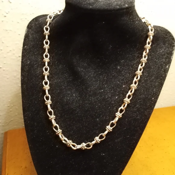 Premier Designs Silver Toned Chain Necklace - Picture 4 of 4